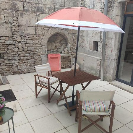 Studio De Charme, Au Calme Dans Le Vieux Chaumont 肖蒙 外观 照片