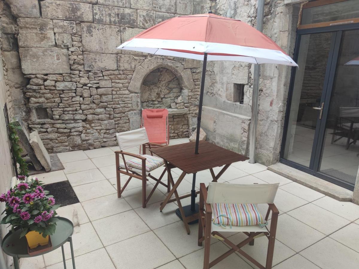 Studio De Charme, Au Calme Dans Le Vieux Chaumont 肖蒙 外观 照片